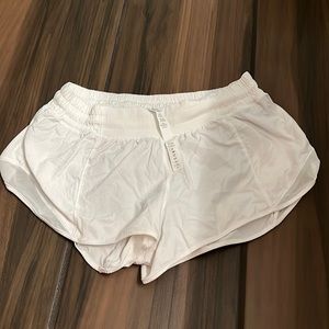 Lululemon running short
